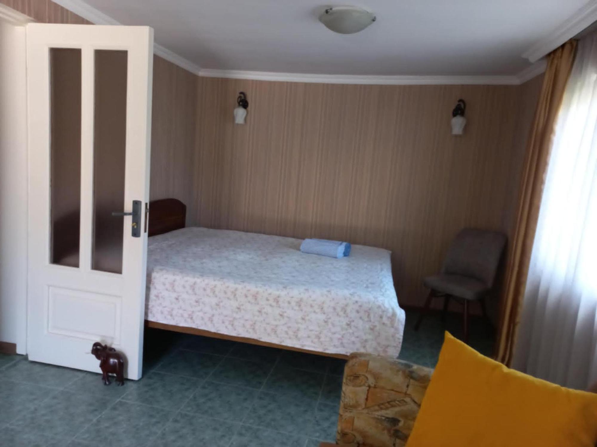 Guest House Kobuleti Exteriör bild